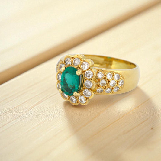 When Love Lives in Gold: The Story Behind a Vintage Emerald Ring