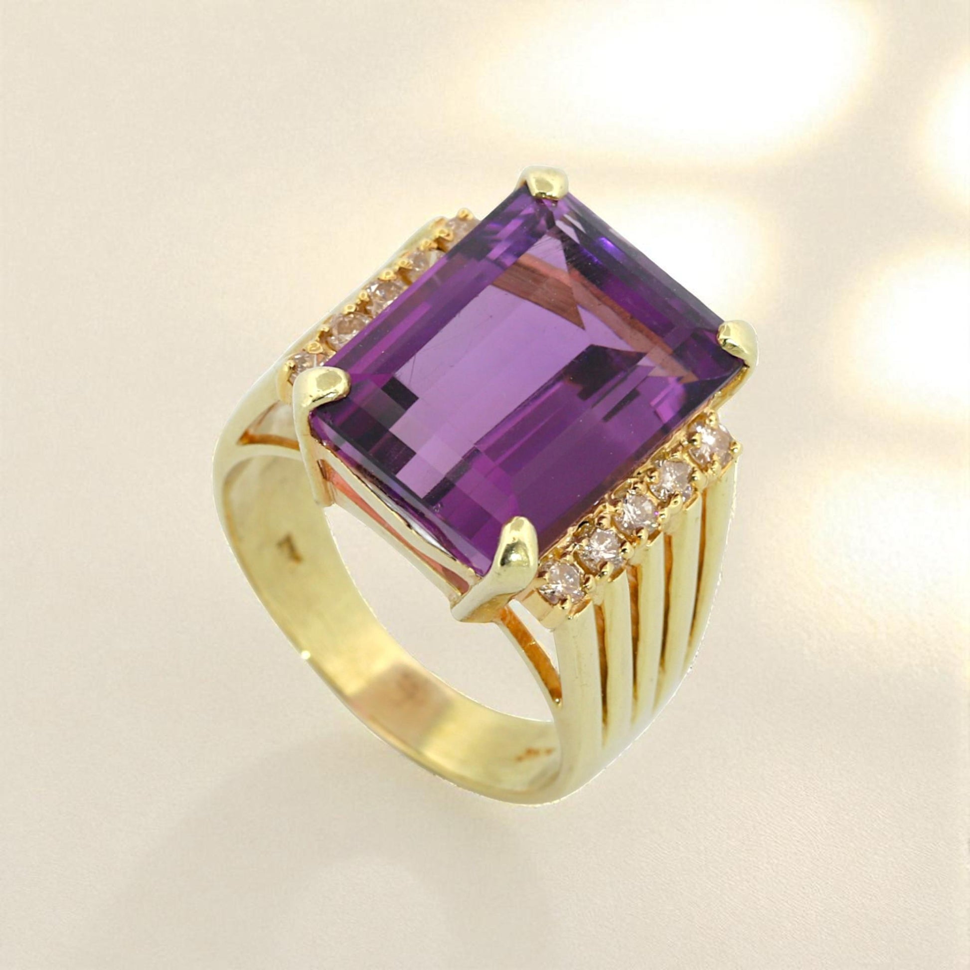 Vintage 14K Yellow Gold Amethyst & Diamond Statement Ring Size 9