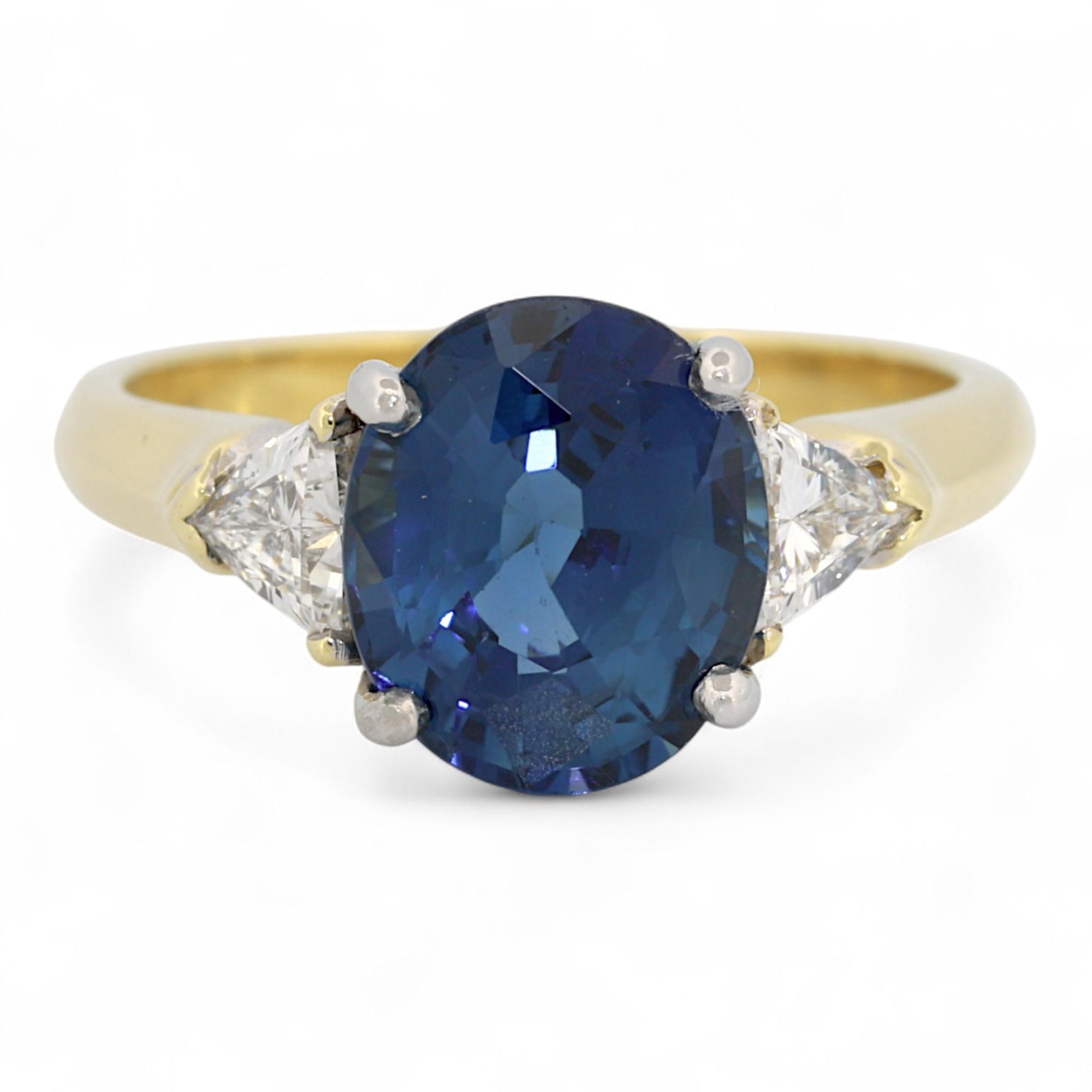 Thailand Natural Blue Sapphire & Diamond Ring in 18K Gold – GIA Certified Signed