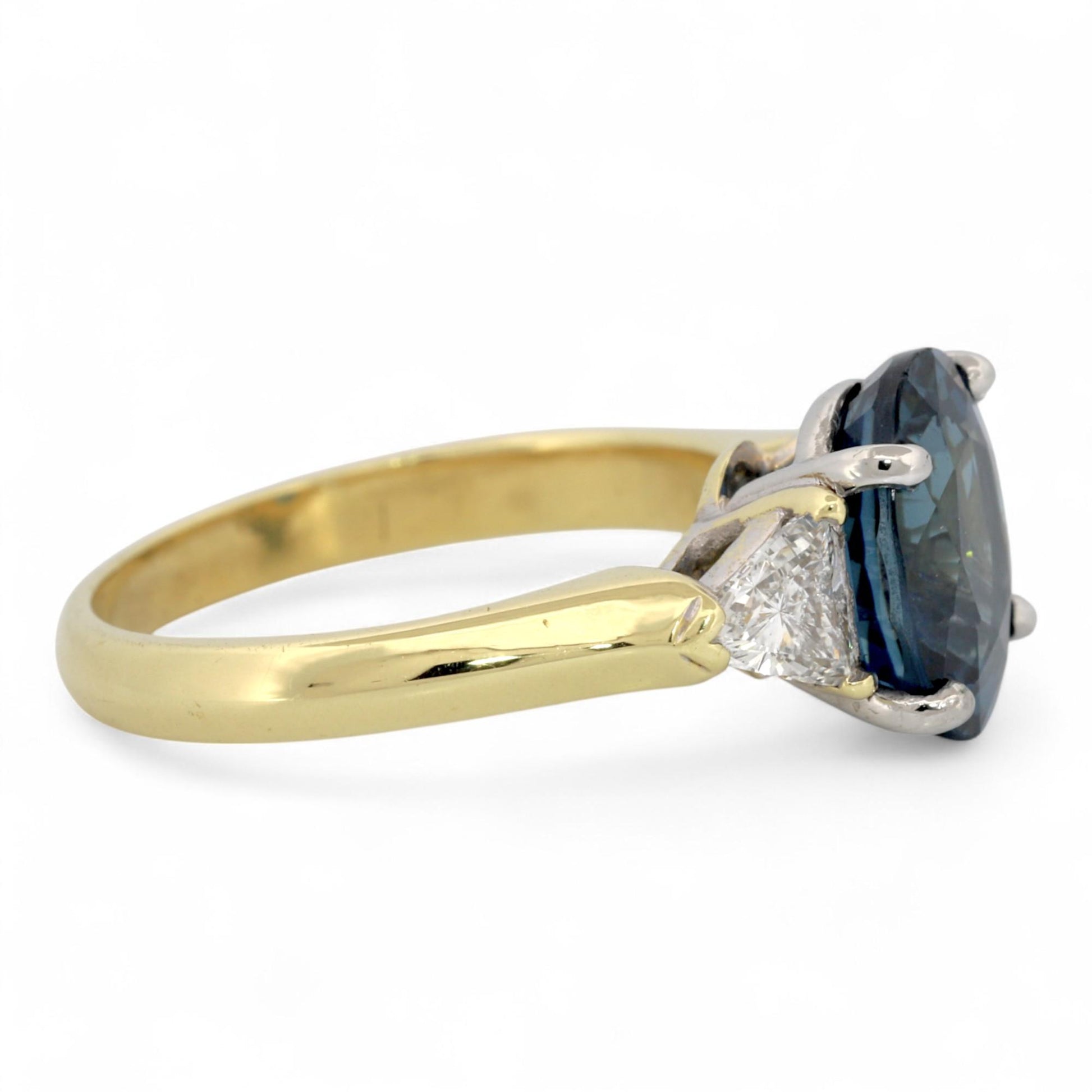 Thailand Natural Blue Sapphire & Diamond Ring in 18K Gold – GIA Certified Signed