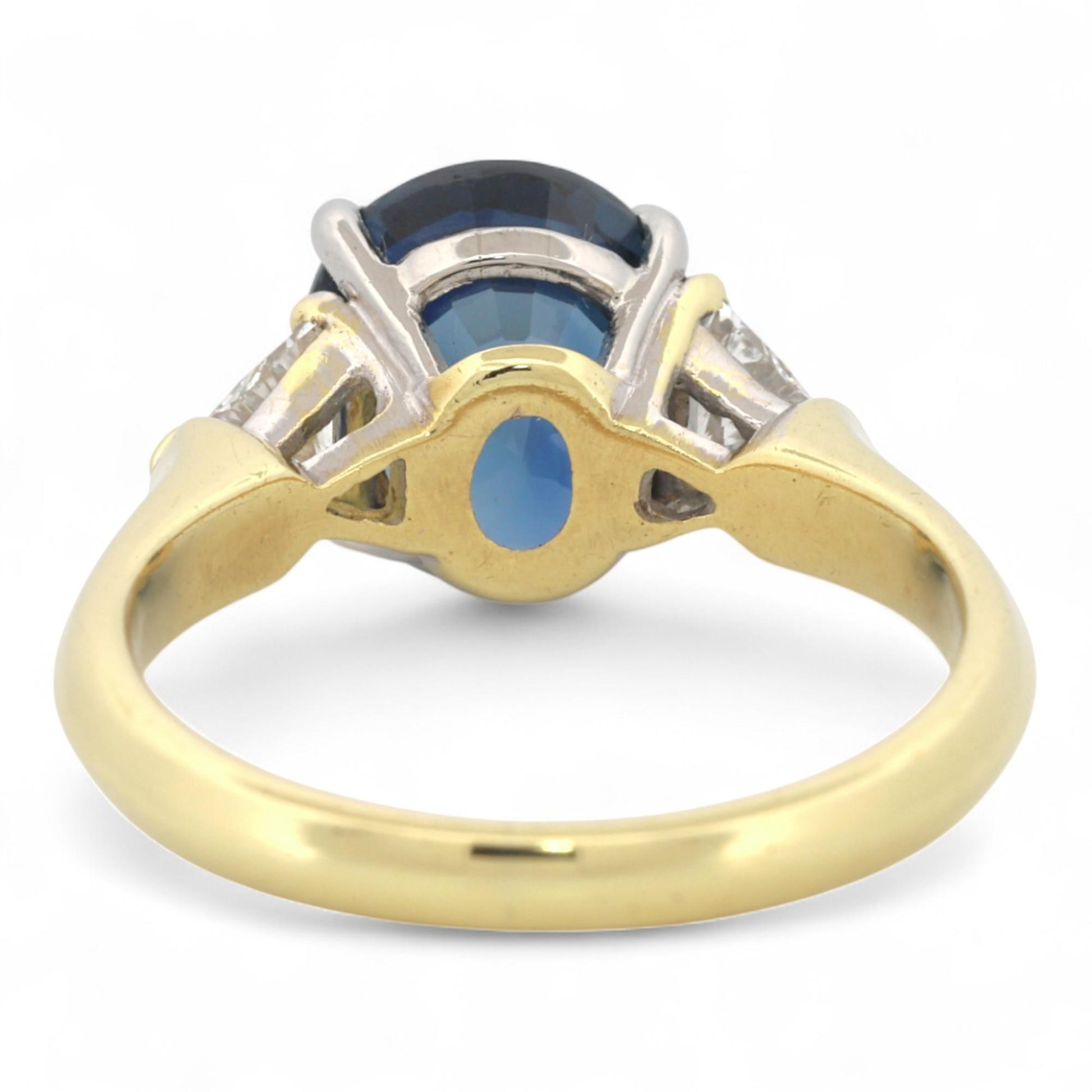 Thailand Natural Blue Sapphire & Diamond Ring in 18K Gold – GIA Certified Signed