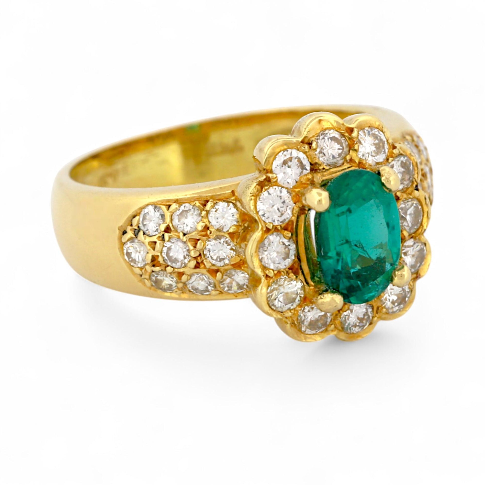 Vintage Emerald & Diamond Flower Ring in 18K Yellow Gold