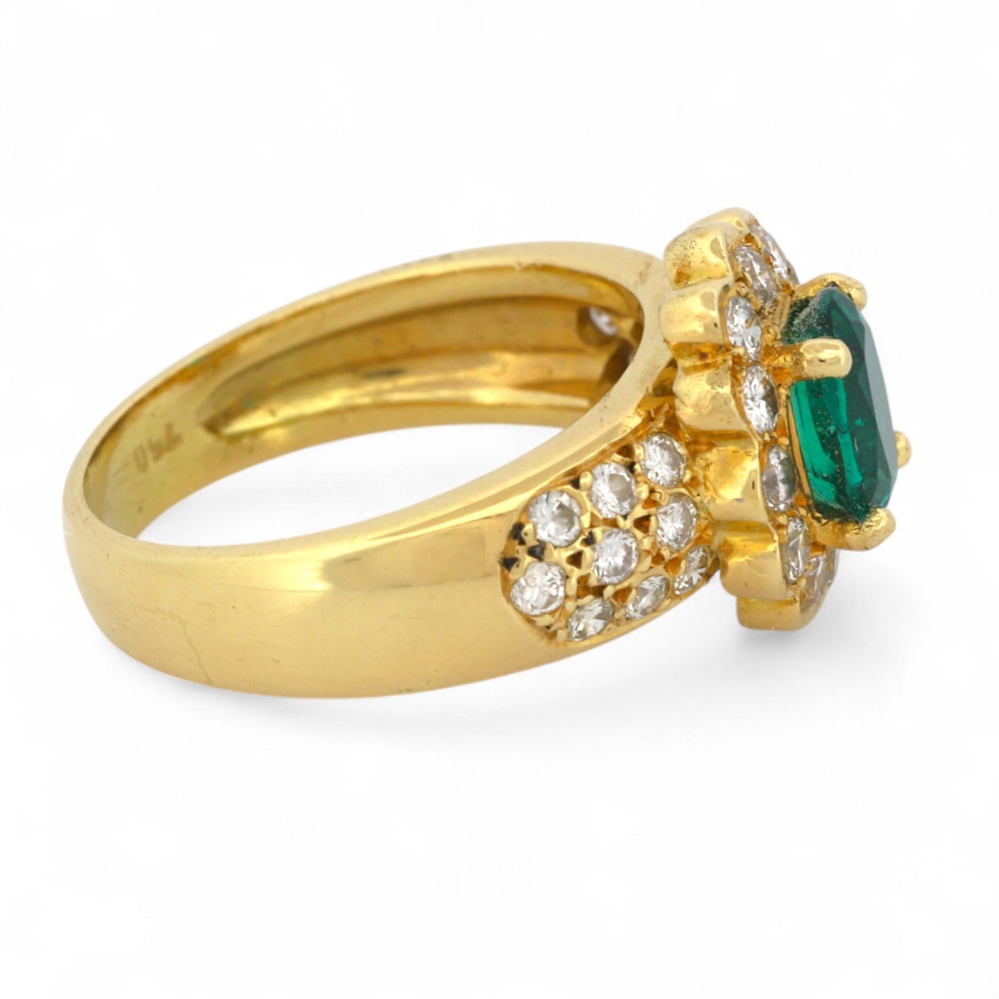 Vintage Emerald & Diamond Flower Ring in 18K Yellow Gold
