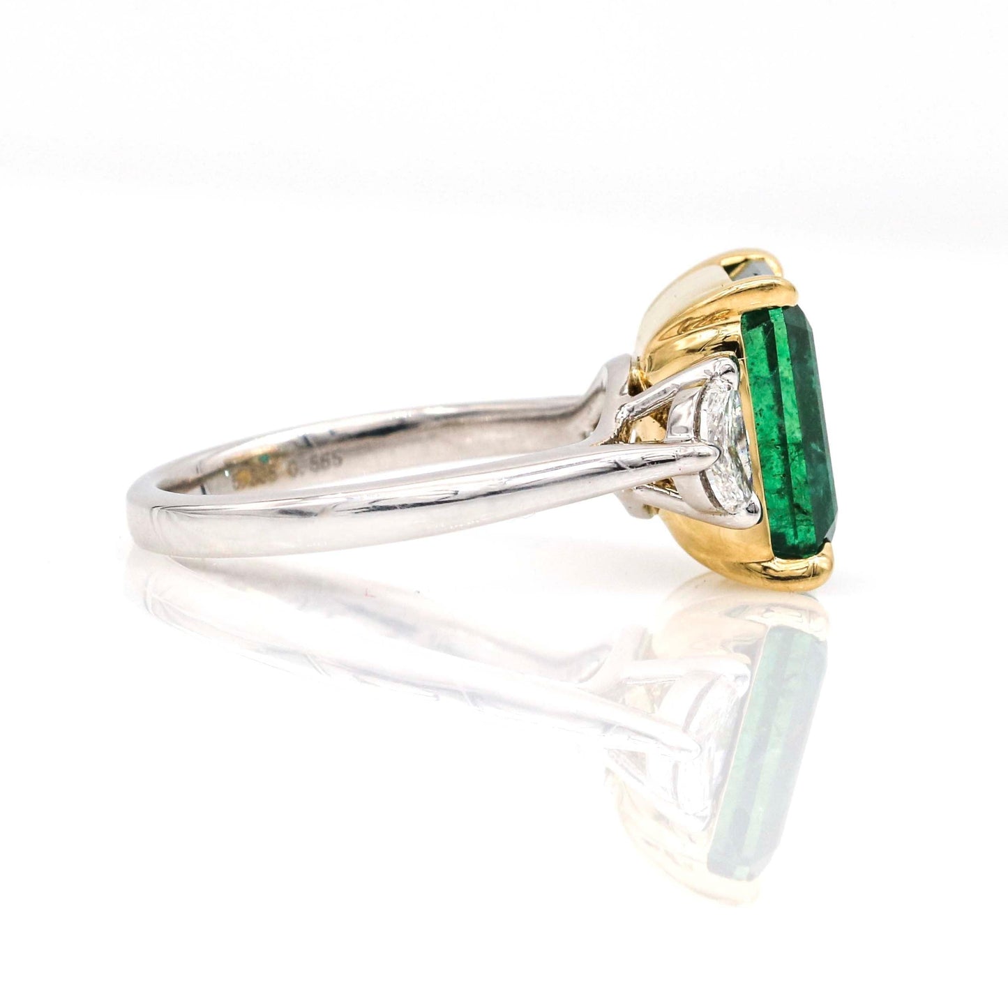 5.80 ct Emerald and Diamond Statement Ring in Platinum and 18k Yellow Gold - 31 Jewels Inc.