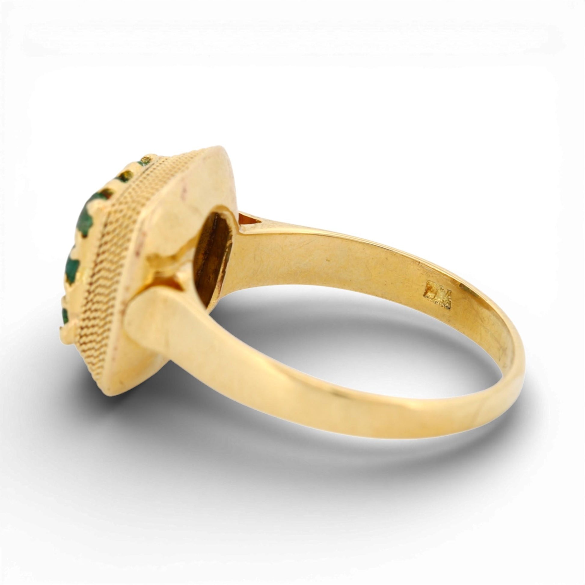 Vintage 18k Yellow Gold Emerald Rope-Textured Retro Statement Ring