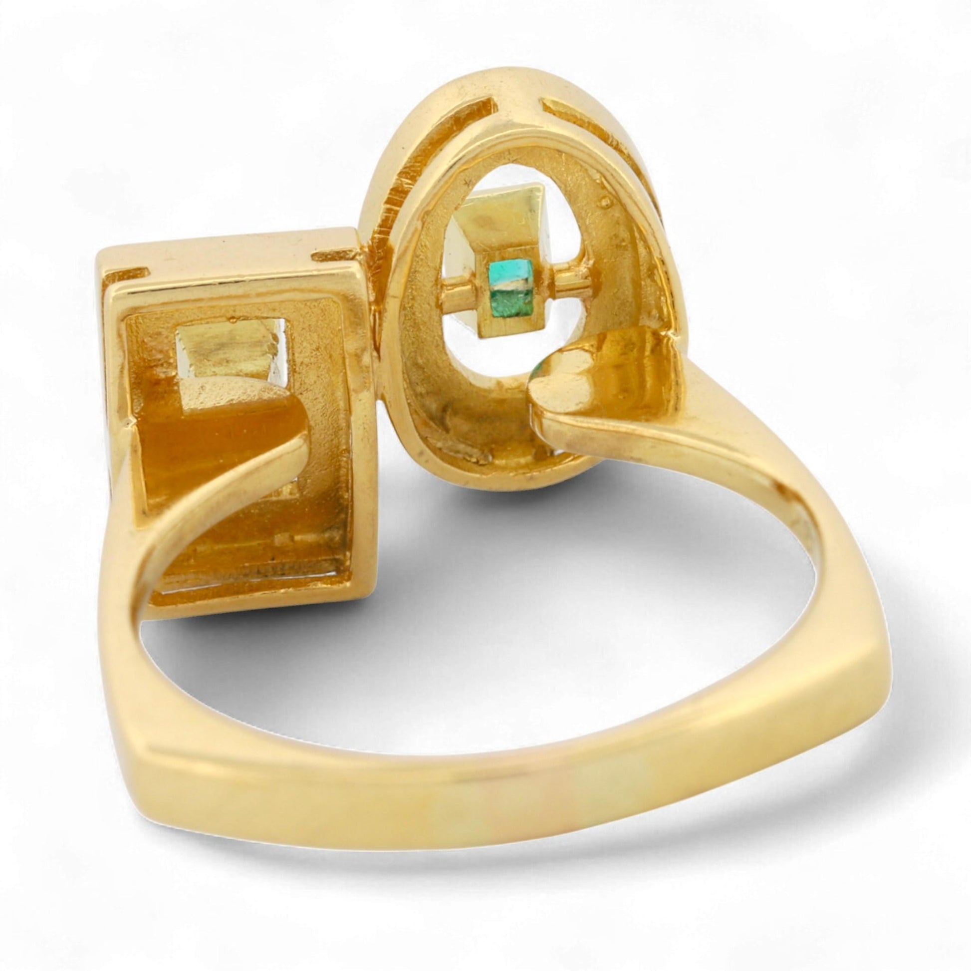 Vintage 18K Yellow Gold Emerald Geometric Bezel Ring Size 7
