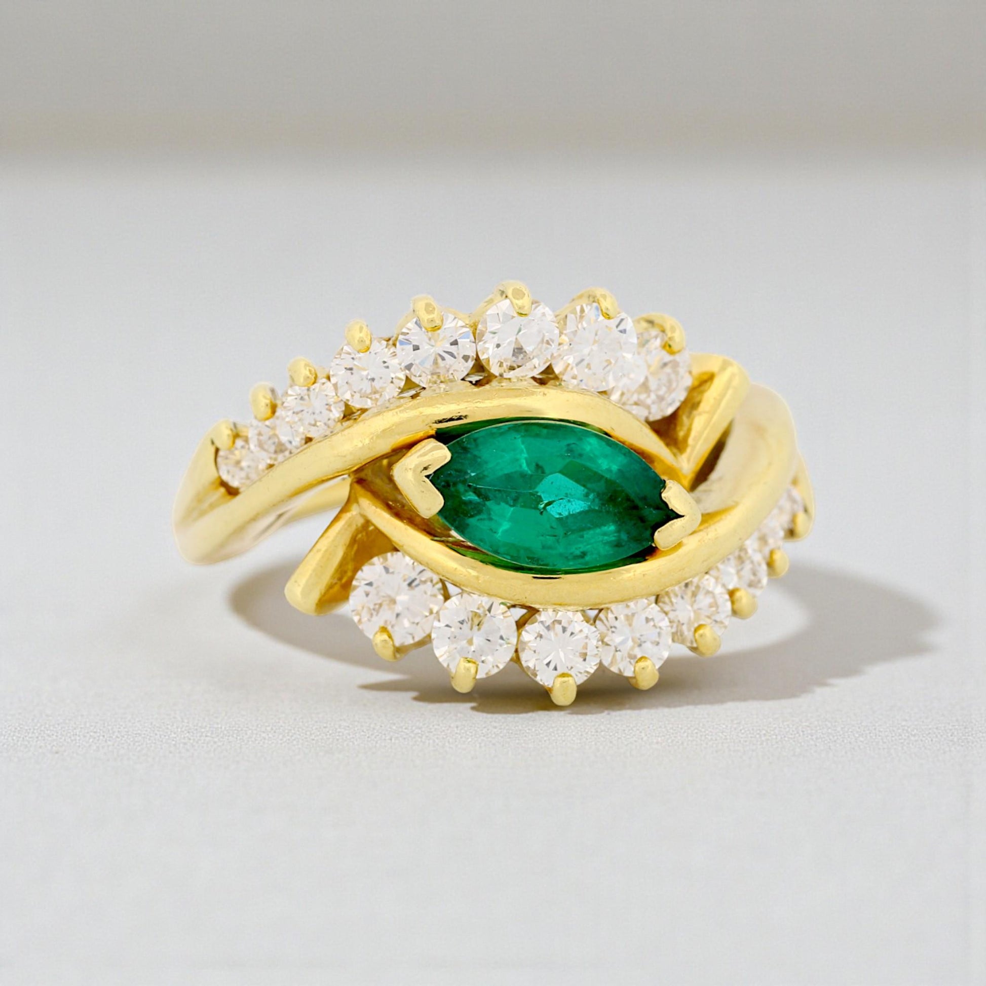 Vintage 18K Yellow Gold Emerald & Diamond Evil Eye Ring Size 5