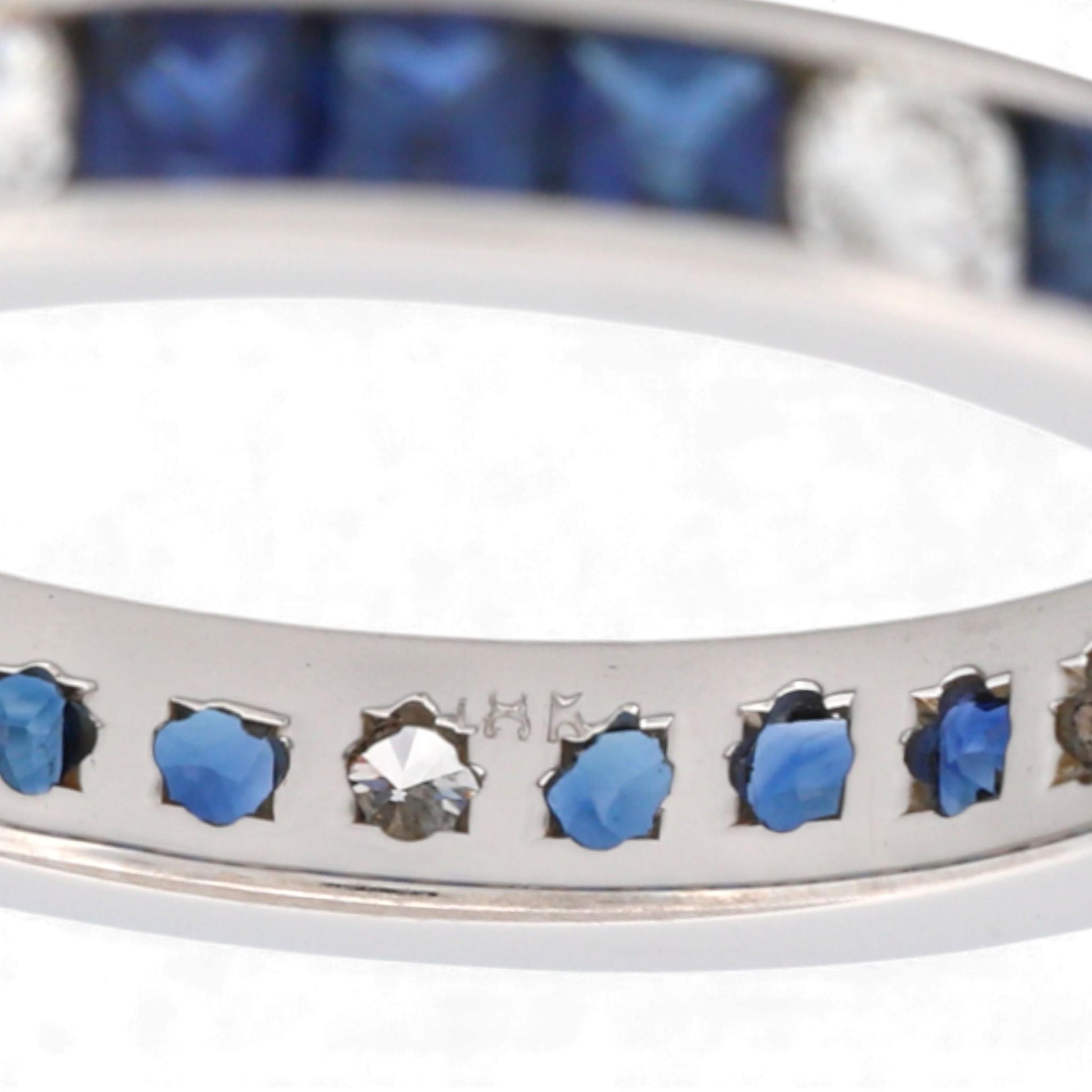 18K White Gold Blue Sapphire & Diamond Milgrain Anniversary Band 1.40ct Size 7