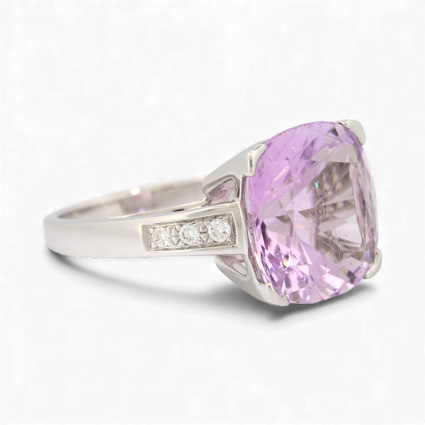 Mauboussin Gueule d’Amour 18K White Gold Rose de France & Diamond Ring