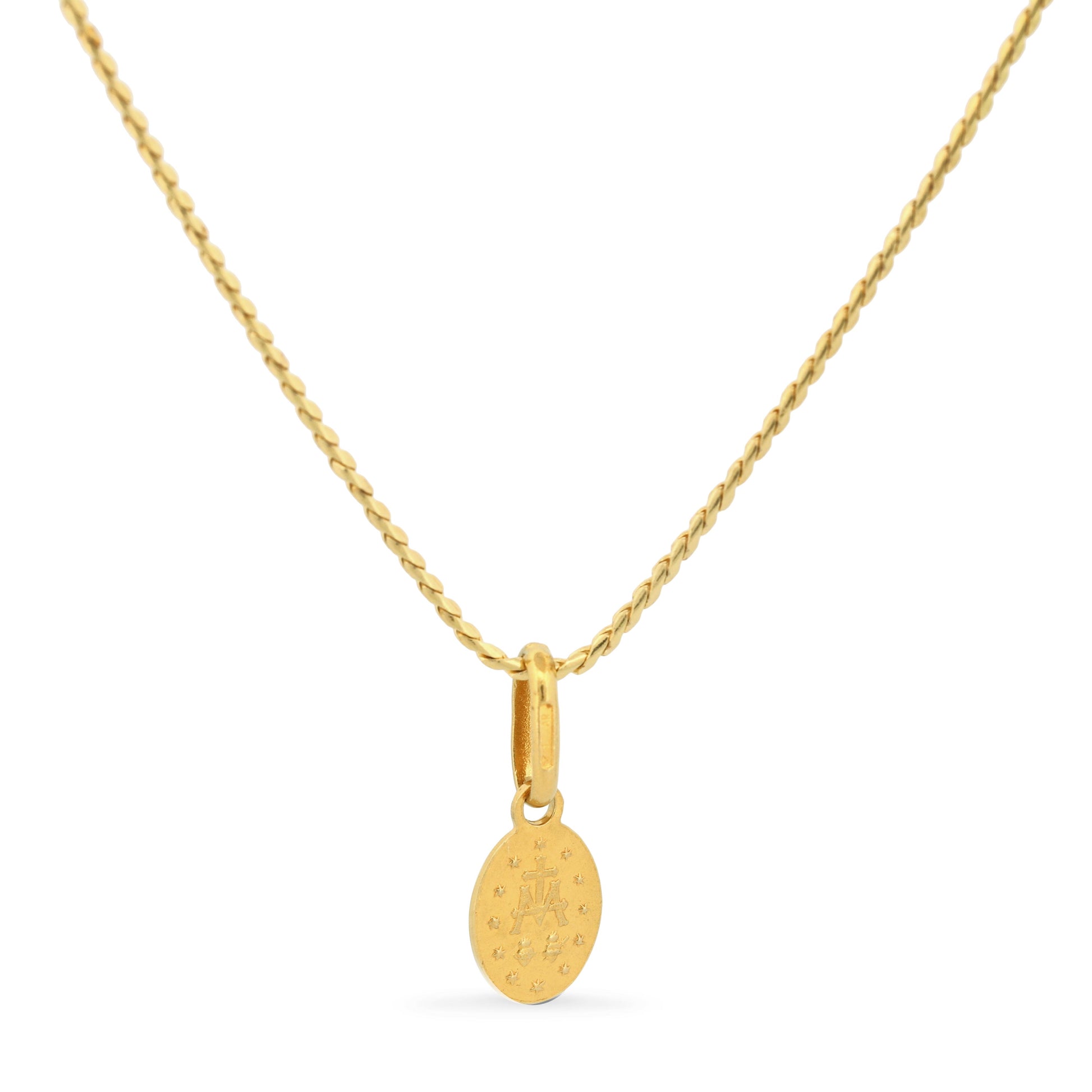 Unoaerre 18k Yellow Gold Holy Mary Medallion Pendanrt Necklace