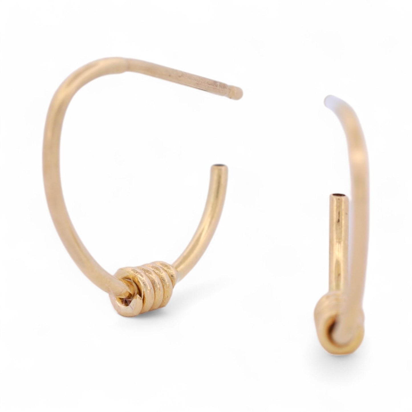 18k Yellow Gold Minimalist Small Hoop Earrings