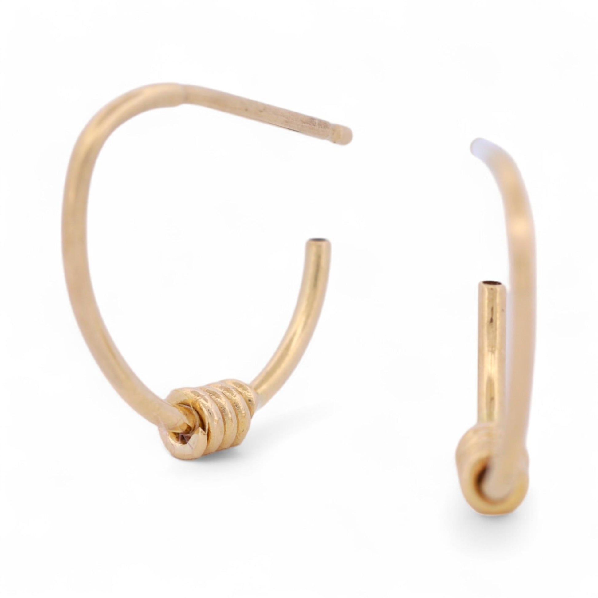 18k Yellow Gold Minimalist Small Hoop Earrings
