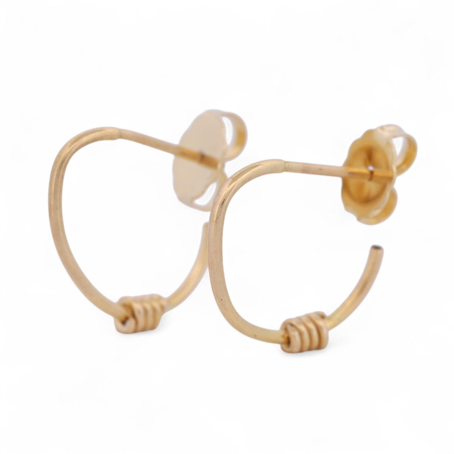 18k Yellow Gold Minimalist Small Hoop Earrings
