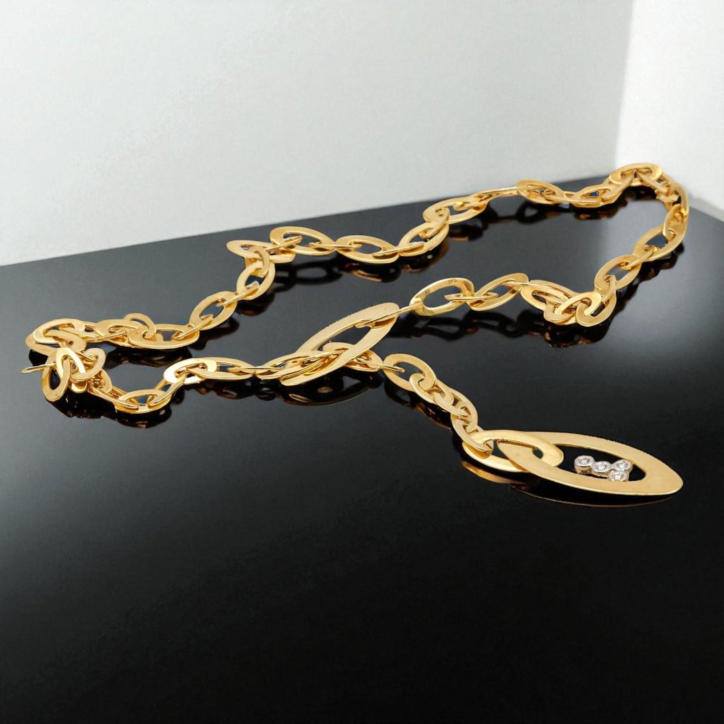 Roberto Coin Chic & Shine Diamond Lariat Necklace in 18K Yellow Gold