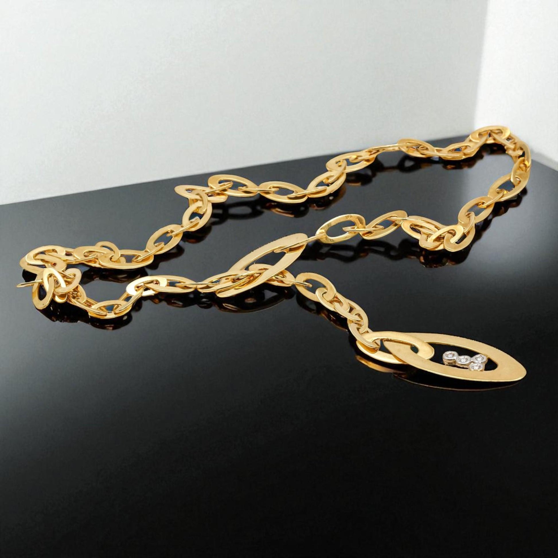 Roberto Coin Chic & Shine Diamond Lariat Necklace in 18K Yellow Gold