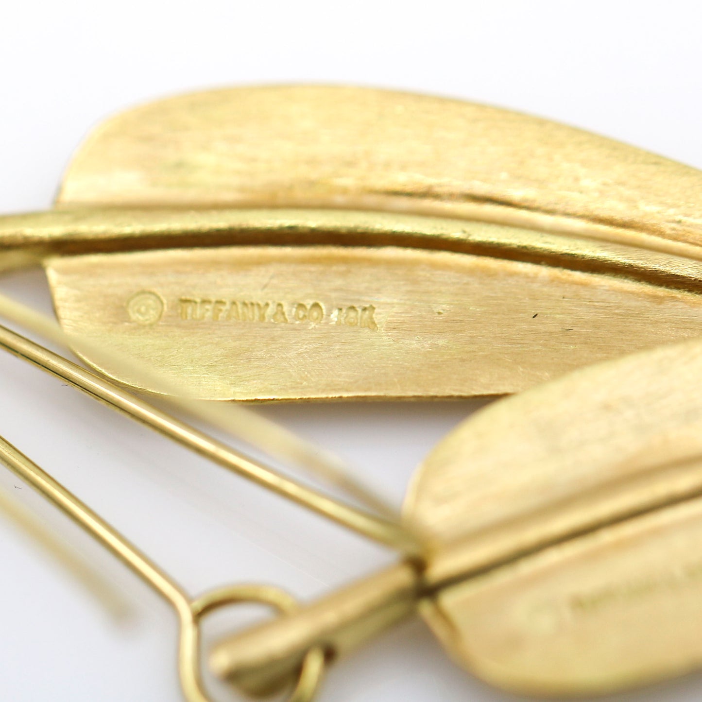 Rare Vintage Tiffany & Co. 18k Yellow Gold Leaf Hook Dangle Earrings