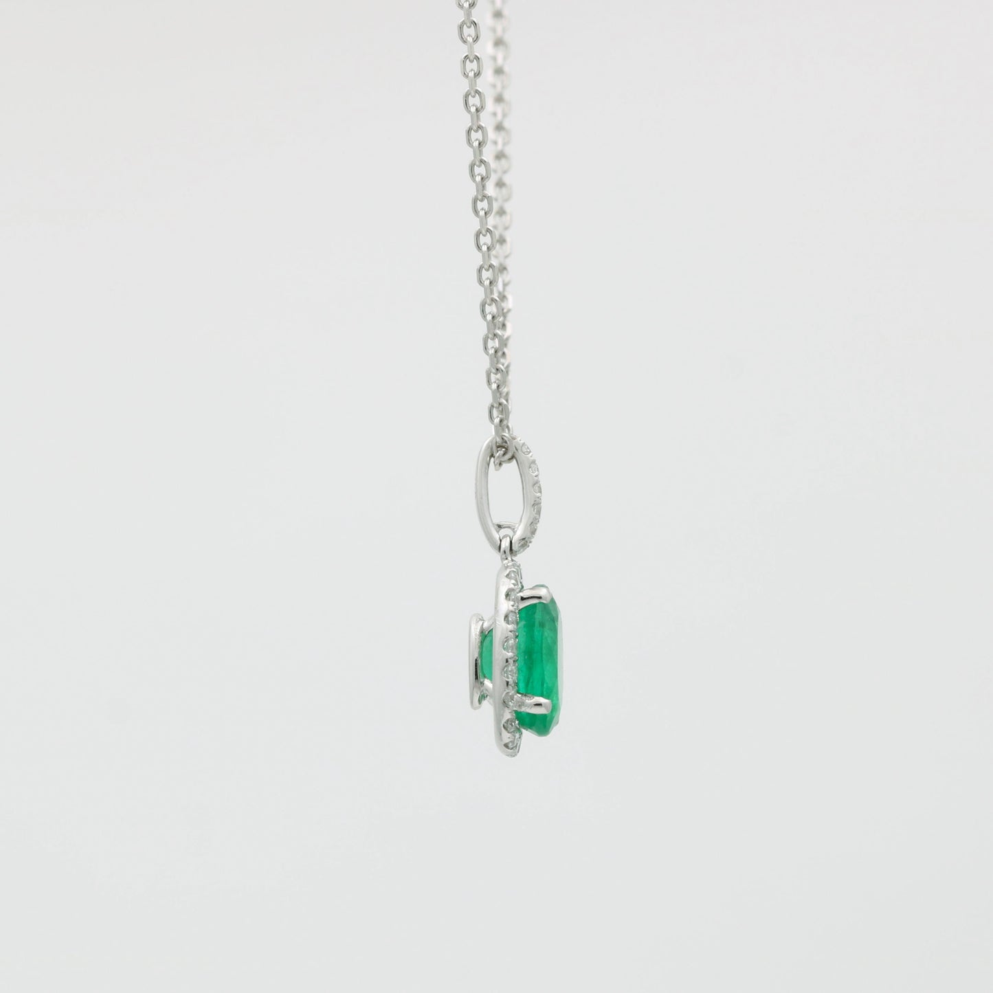 Emerald and Diamond Pendant Necklace in 18k White Gold - 31 Jewels Inc.