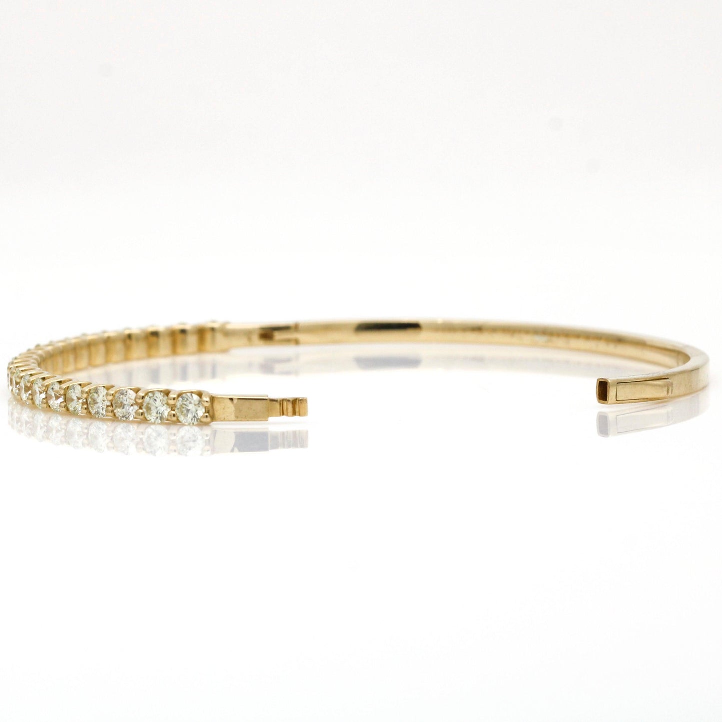 Women's Diamond Hinged Bangle Bracelet in 14k Yellow Gold - 31 Jewels Inc.