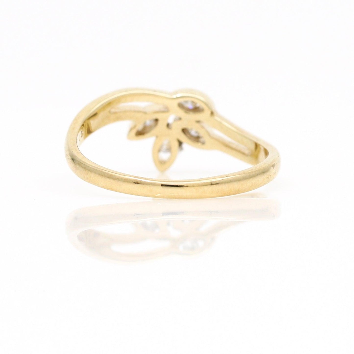 Women's Modern Diamond Leaves Ring in 14k Yellow Gold - 31 Jewels Inc.