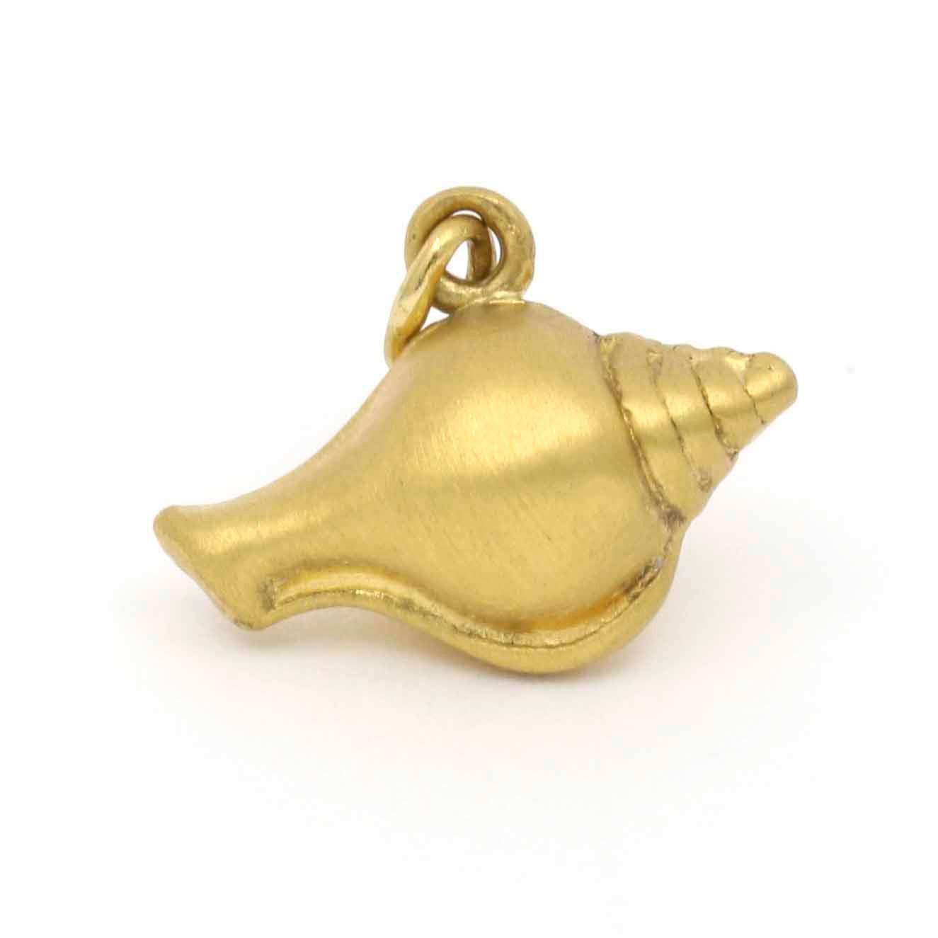Women's Tiny Seashell Charm in 22k Yellow Gold - 31 Jewels Inc.