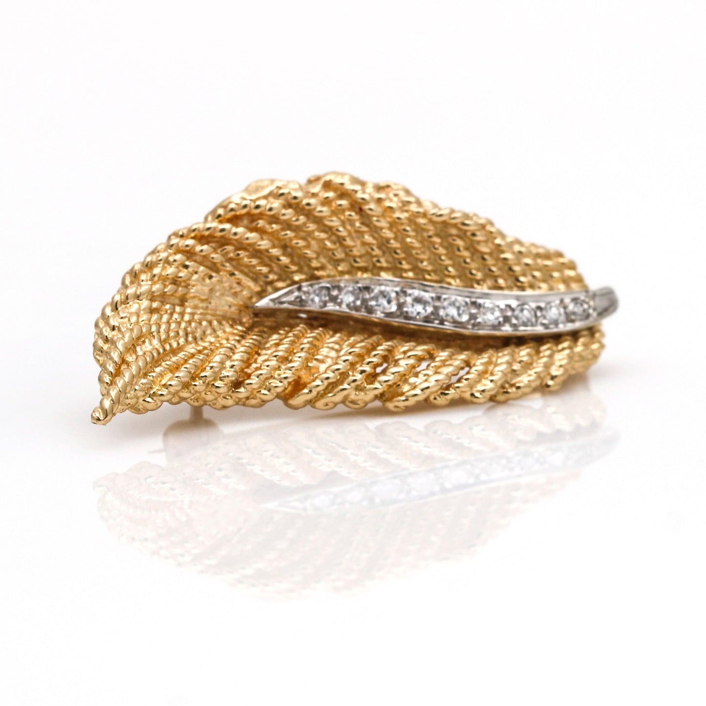 Women's Vintage Leaf Brooch with Diamonds in 14k Gold - 31 Jewels Inc.