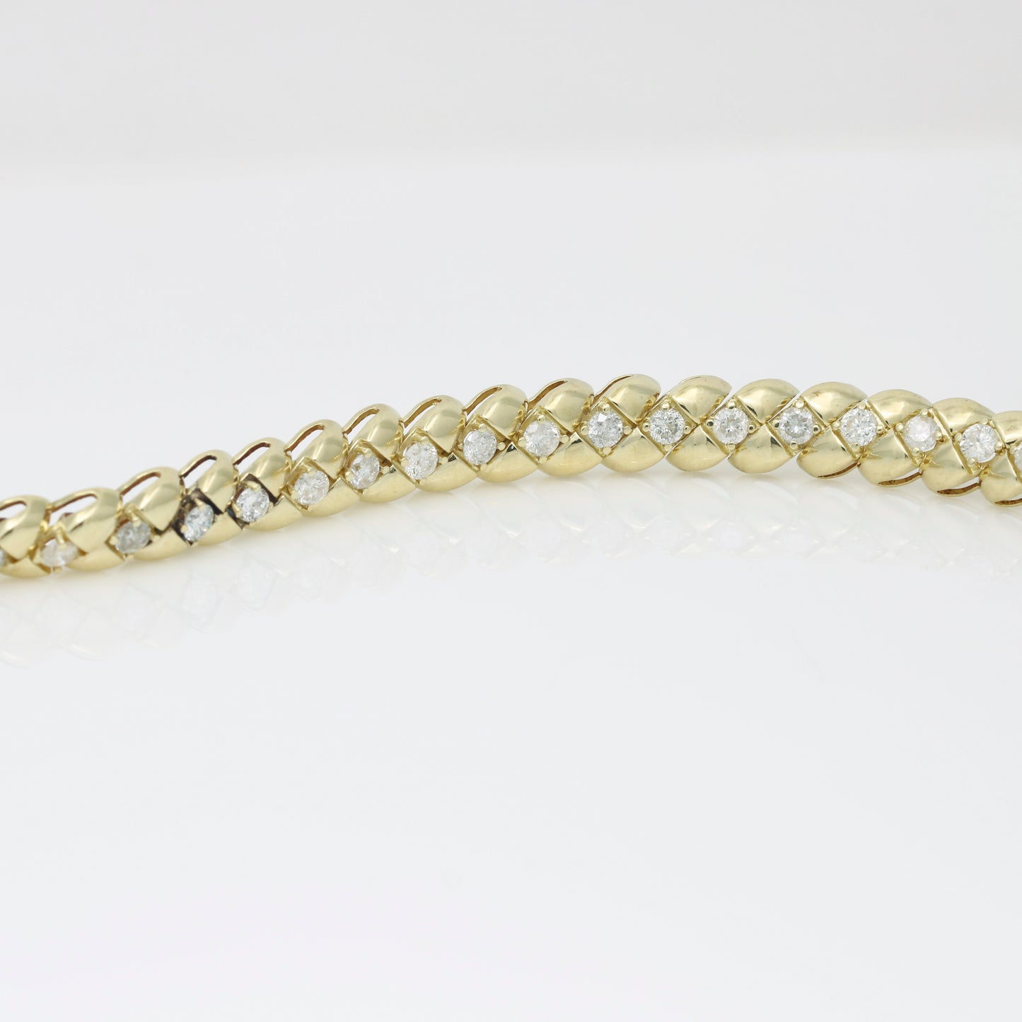 Women's Elegant Fancy Link Diamond Tennis Bracelet in 14k Yellow Gold