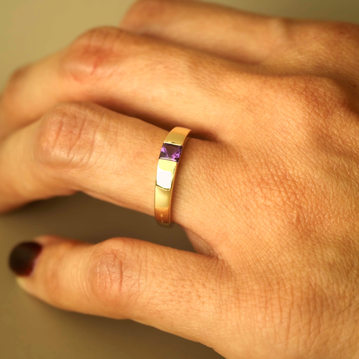 Vintage Style 18k Gold Amethyst Gemstone Ring - Size 7